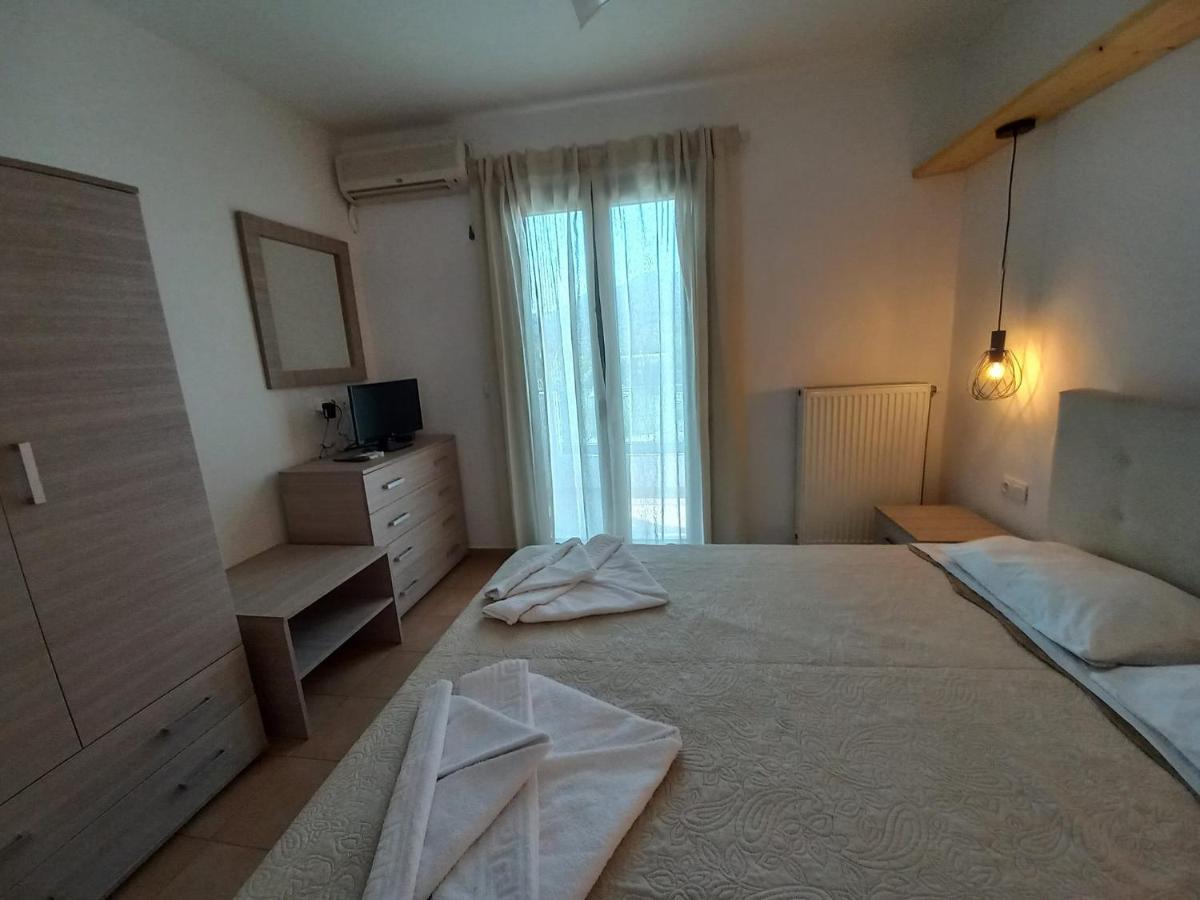 Achilli Apartments Skyros Exterior photo