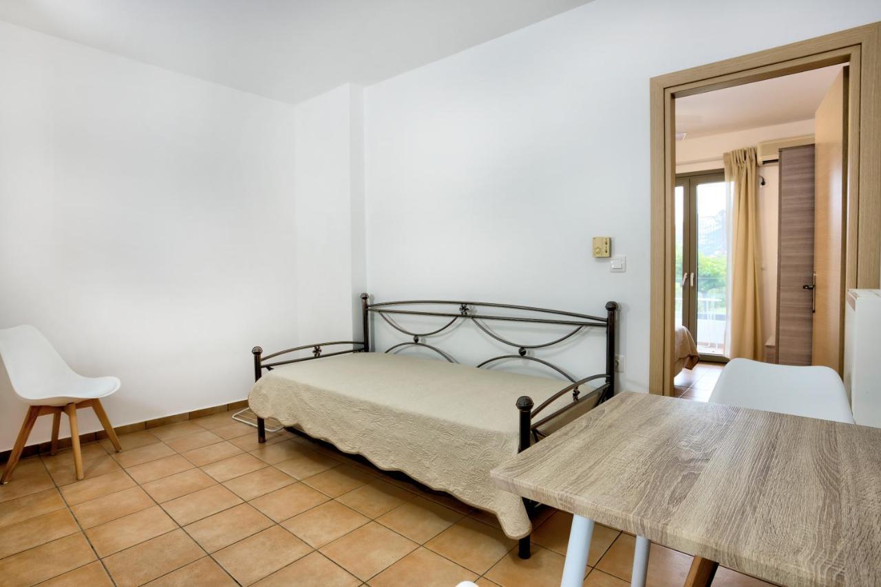 Achilli Apartments Skyros Exterior photo